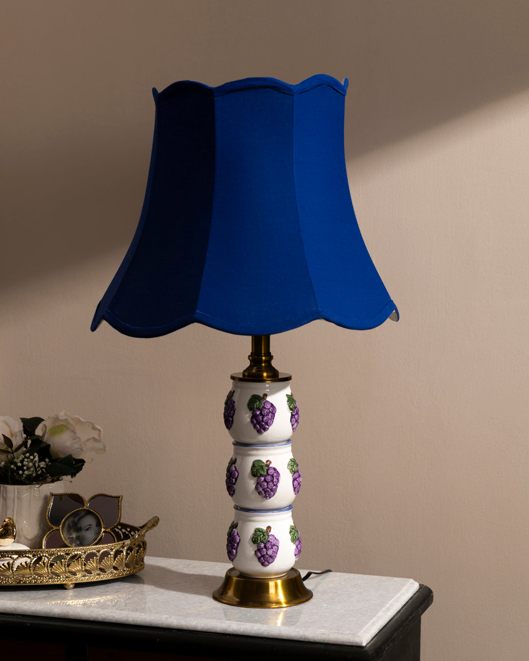 Graceful Grapes Condiment Table Lamp 