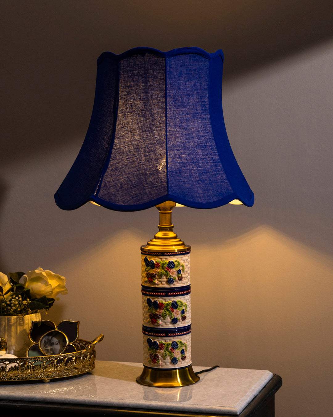Berry Harvest Ceramic Table Lamp 