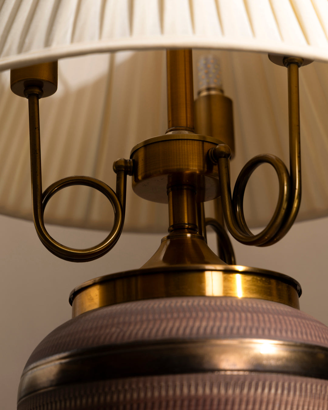 Earthstone Artisan Table Lamp 