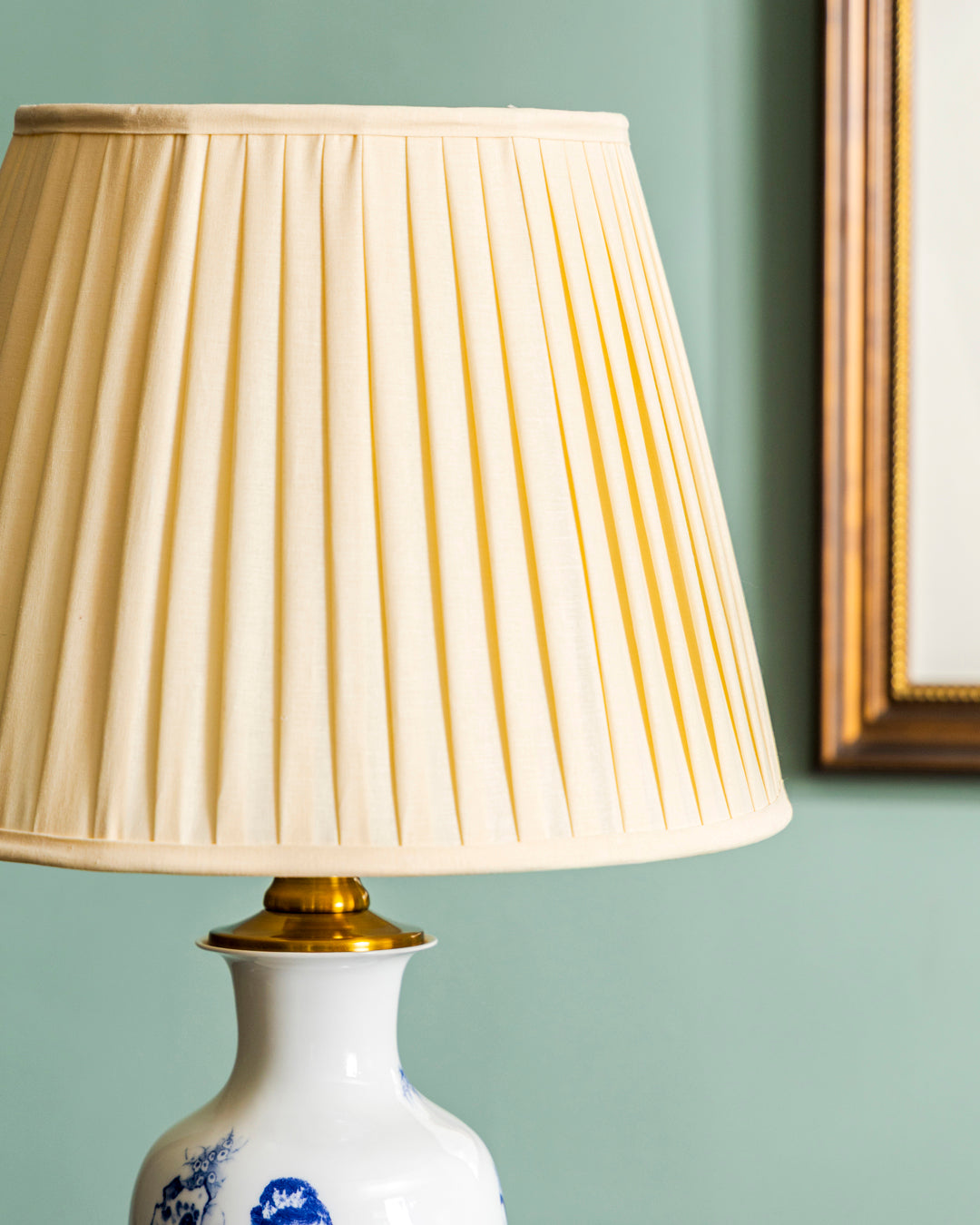 Imperial Blue Serenity Table Lamp 