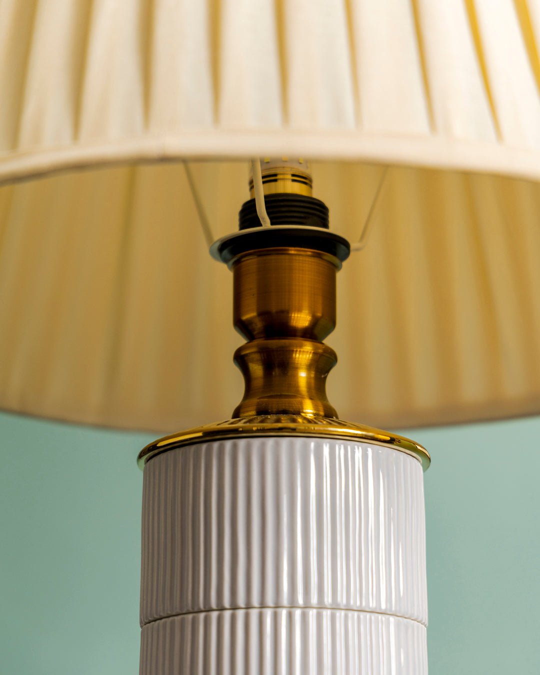 Luxe Fluted Table Lamp 
