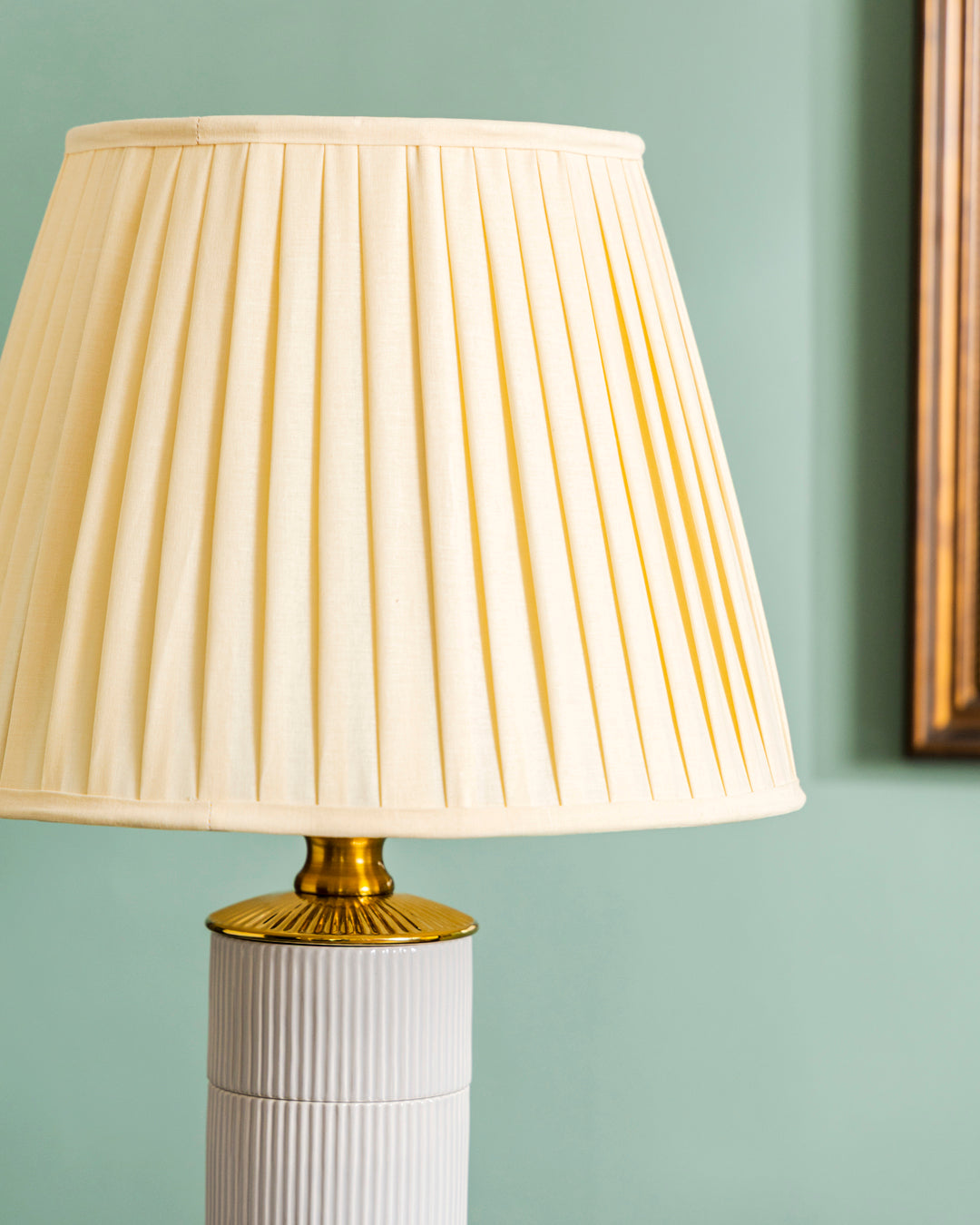 Luxe Fluted Table Lamp 