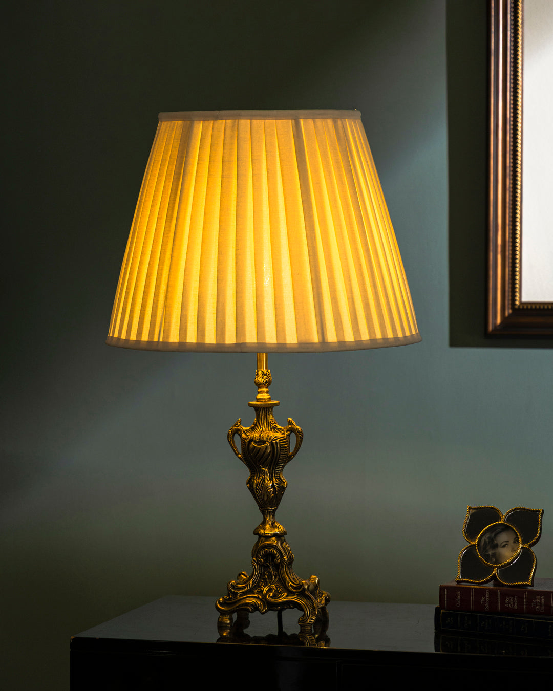 Louis Royale Table Lamp 