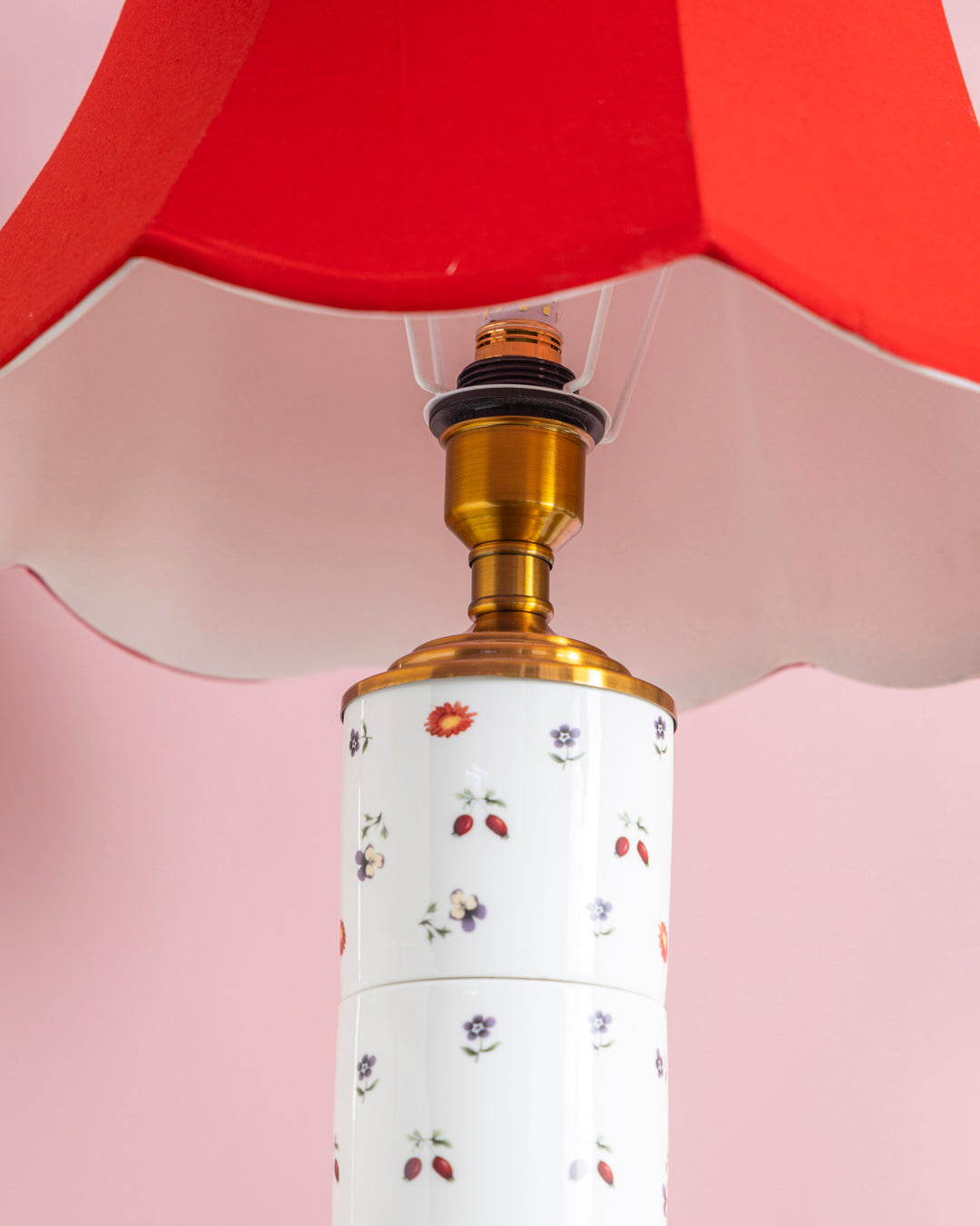 Vintage Petal Glow Table Lamp 