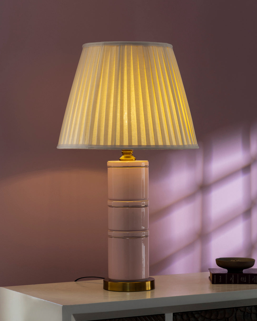 Ivory Elegance Ceramic Table Lamp 