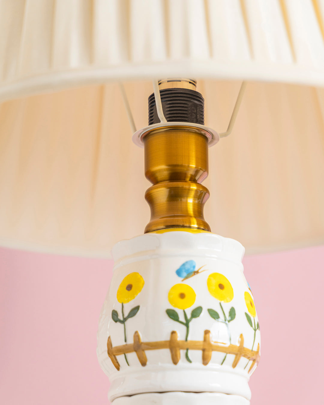 Garden Bloom Ceramic Table Lamp 