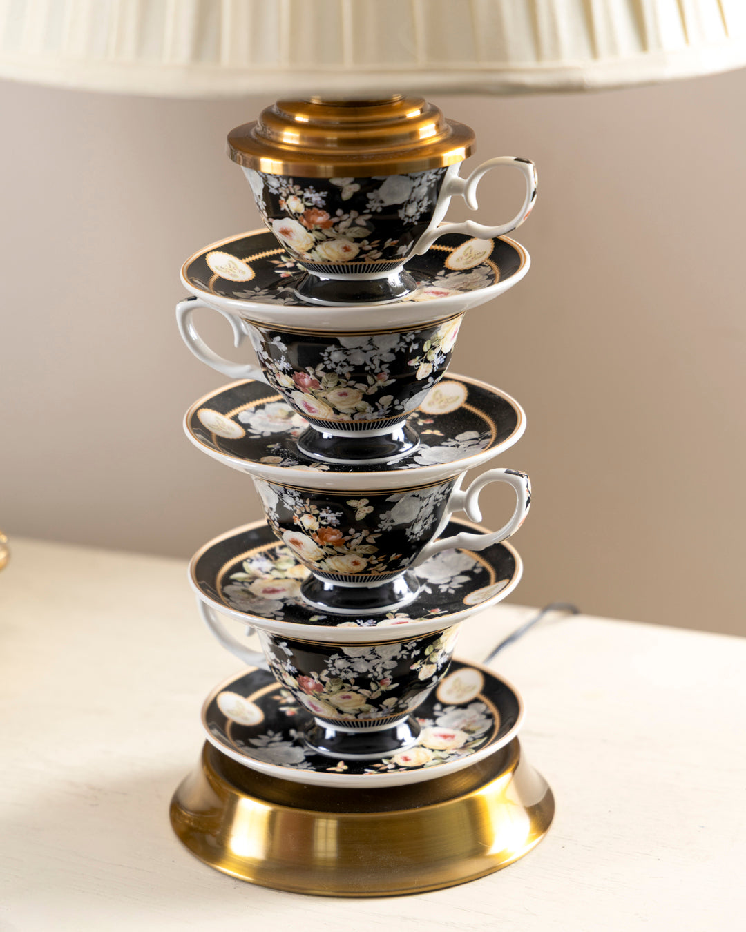 Tea Time Bloom Table Lamp 