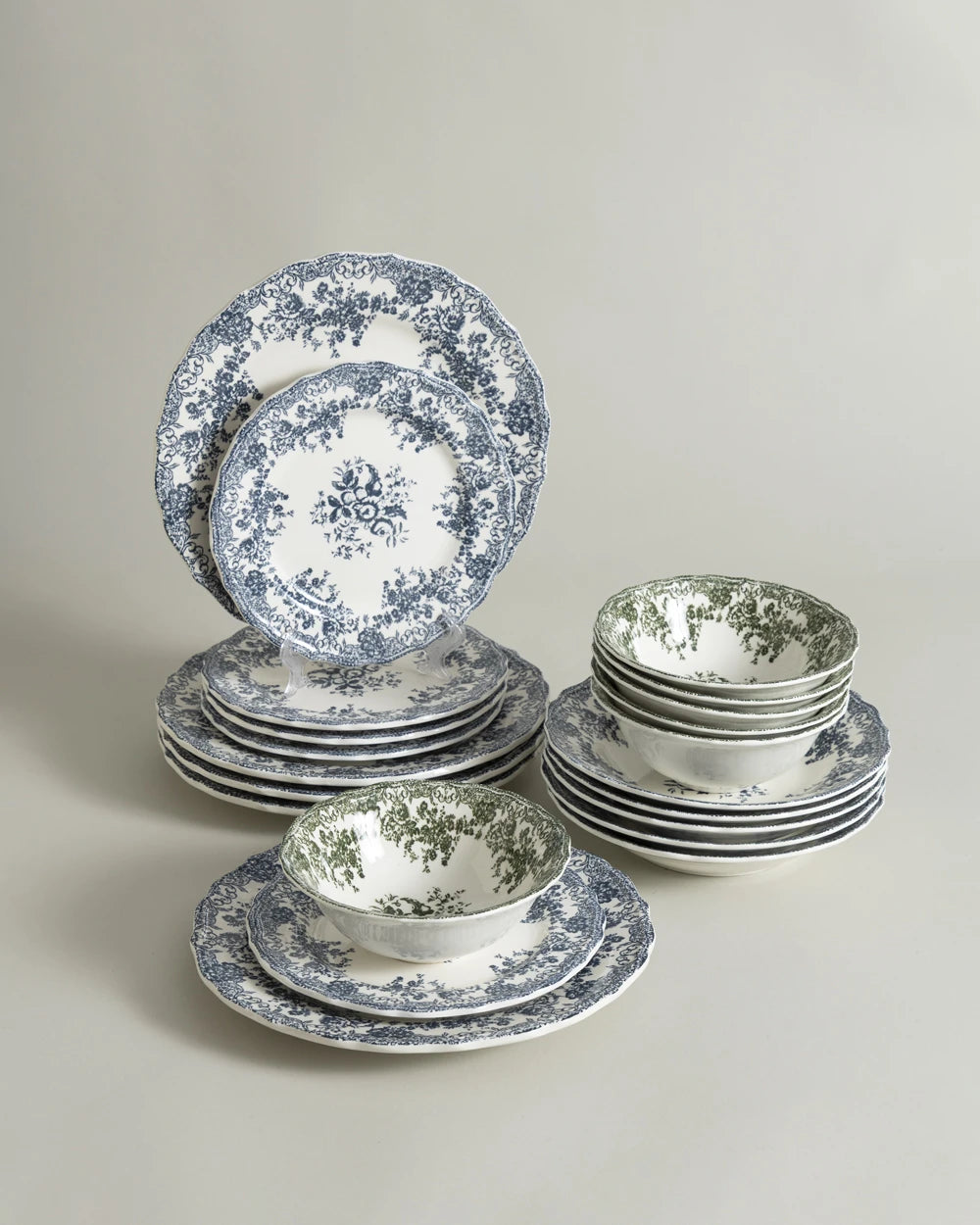 Vintage Blue Garden - 24 Pieces Dinner Set
