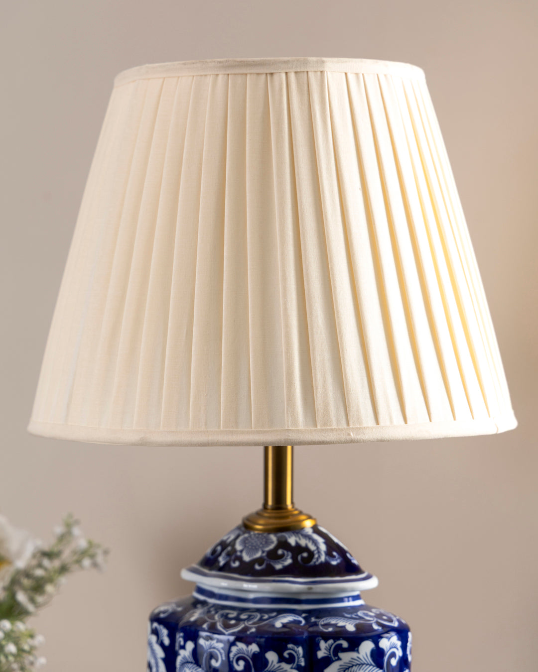 Classic Indigo Floral Table Lamp ( Large ) 