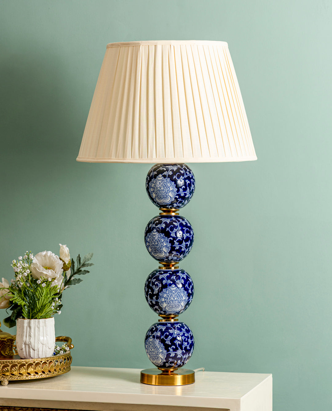 Classic Floral Sphere Table Lamp 