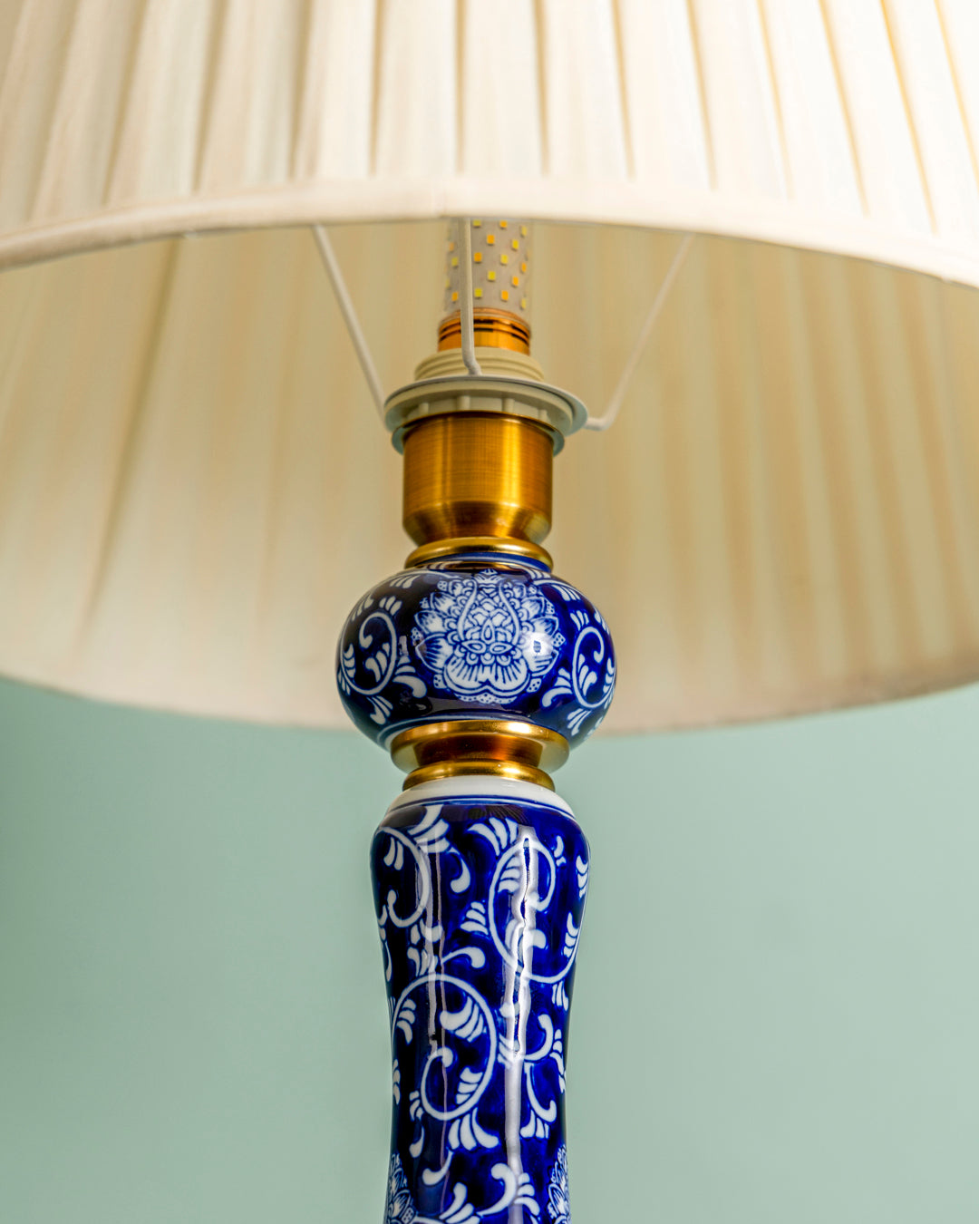 Midnight Vine Column Table Lamp 