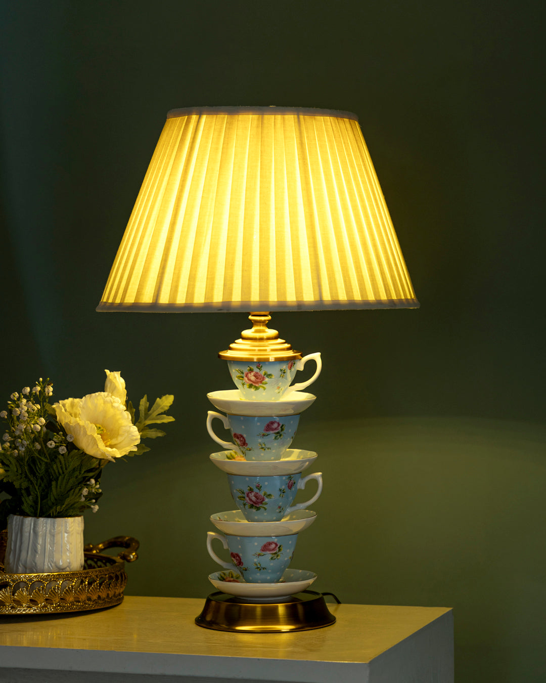 Tea Time Bloom Table Lamp 