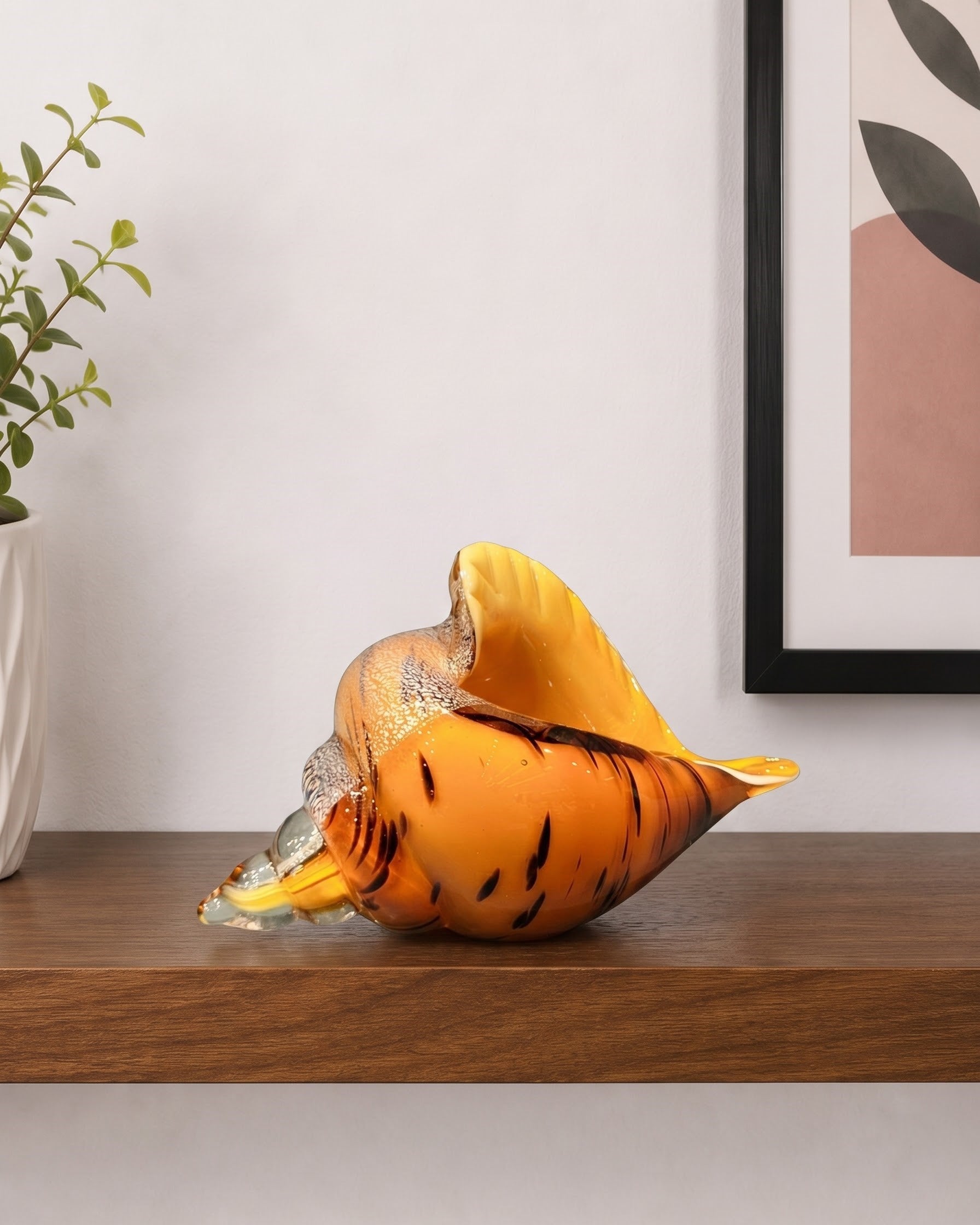 Tiger Swirl Conch Decorative Glass Showpiece 
