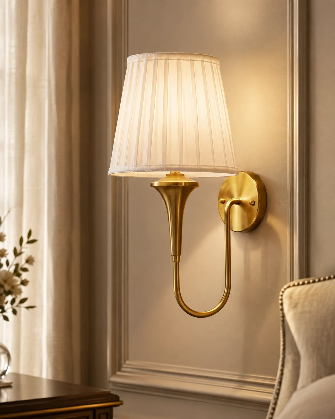 Classic Shade Wall Light 