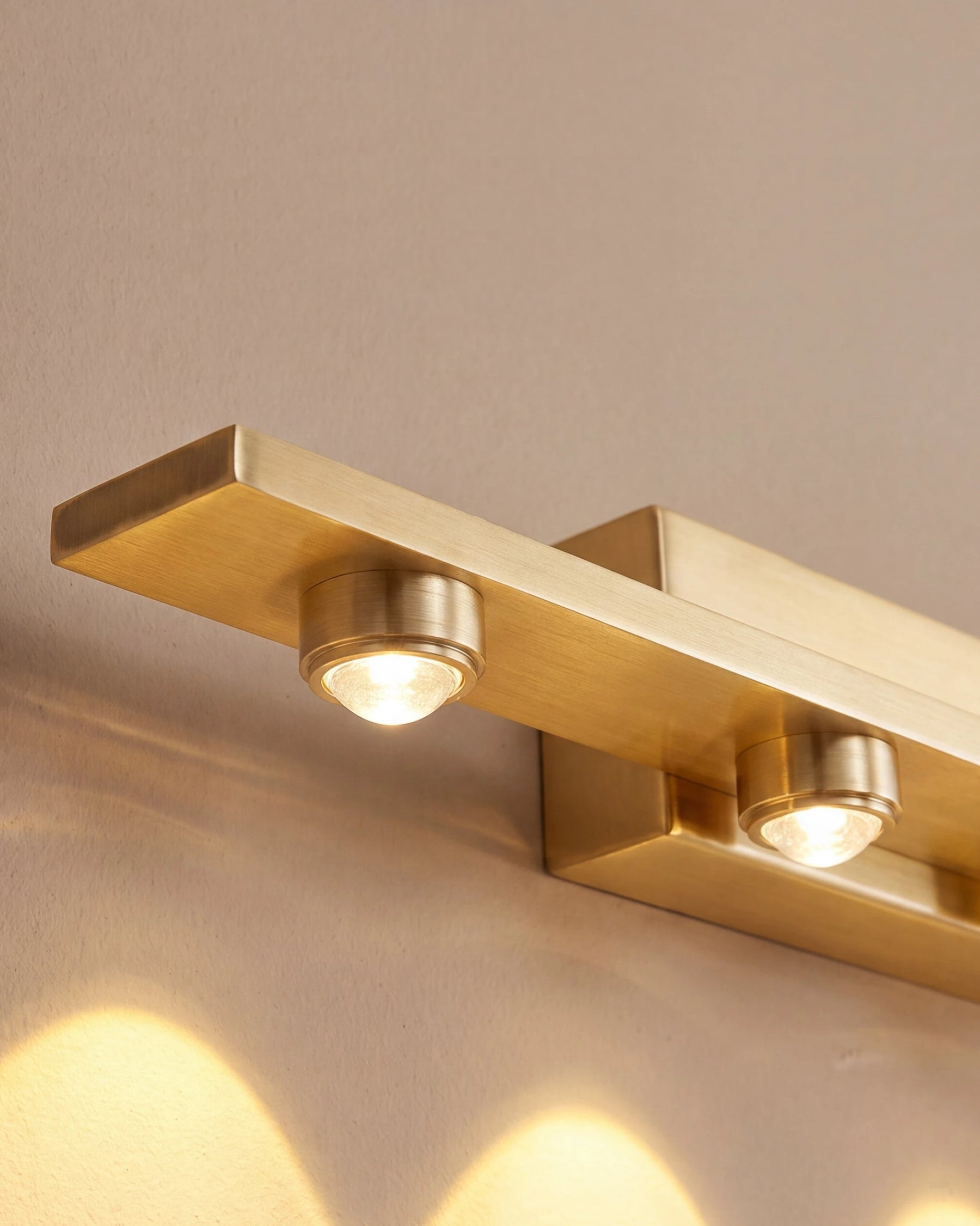 Spotlight Row Vanity Light - 5 Lights 