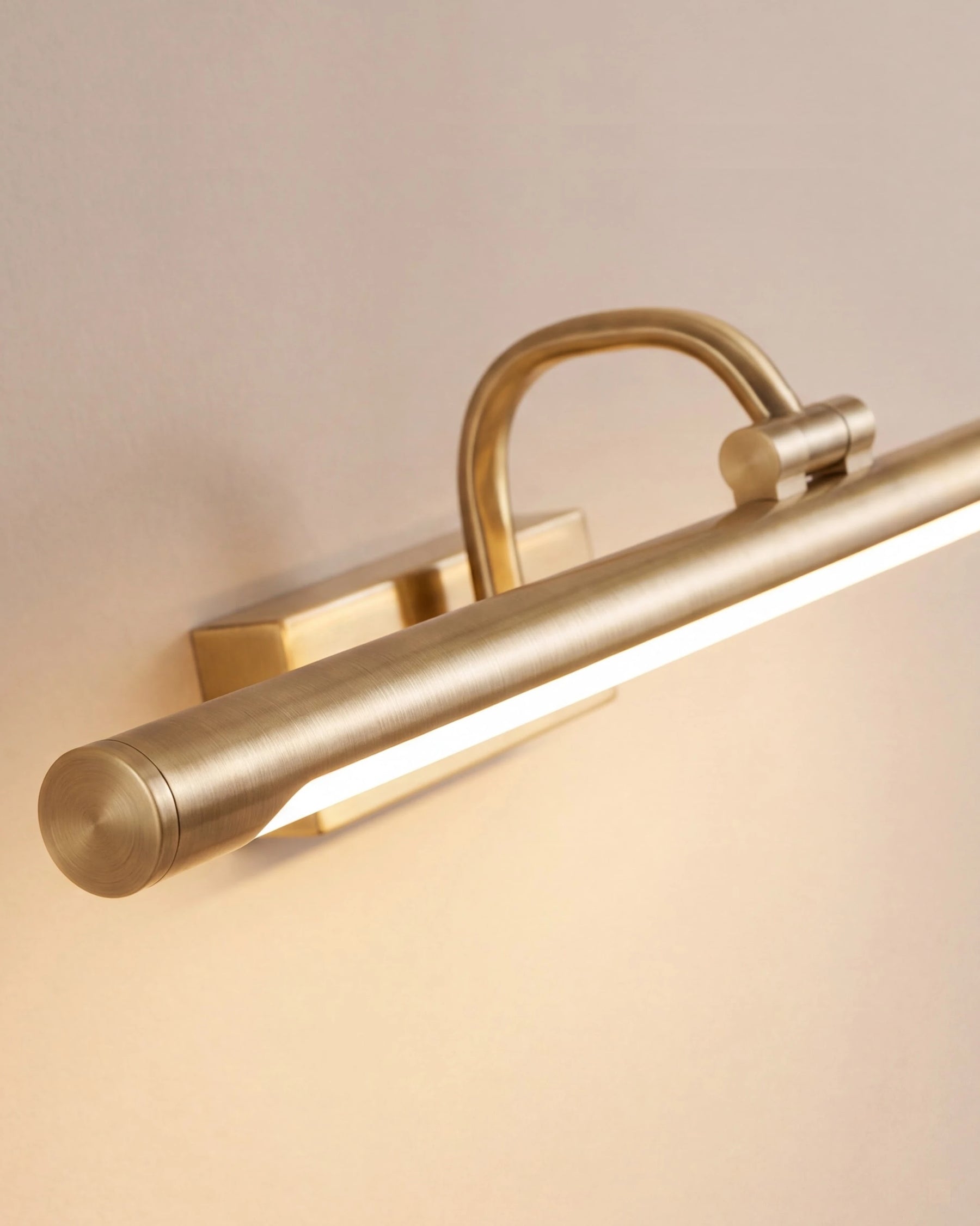 Classic Arc Vanity Light 