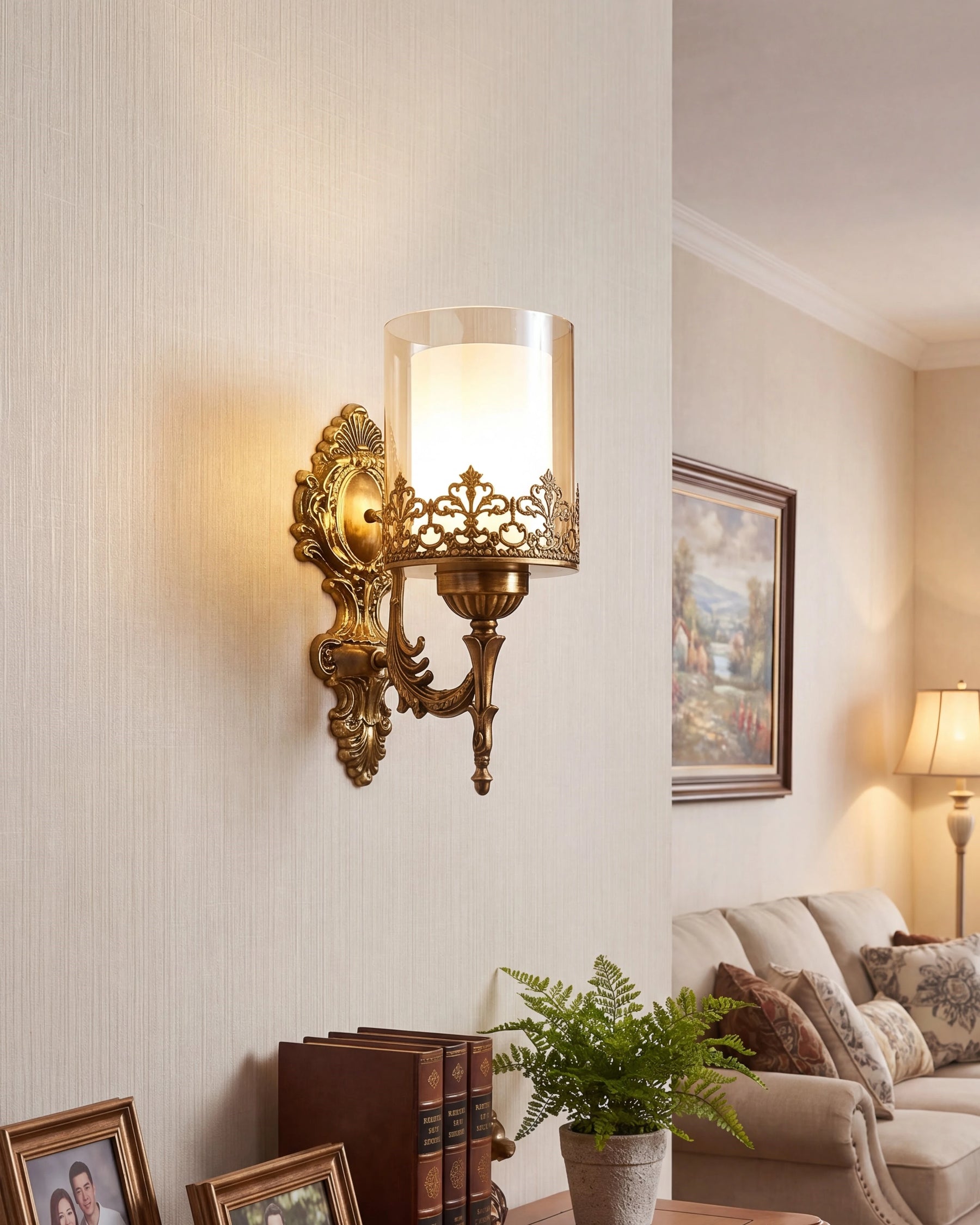 Heritage Filigree Wall Light 