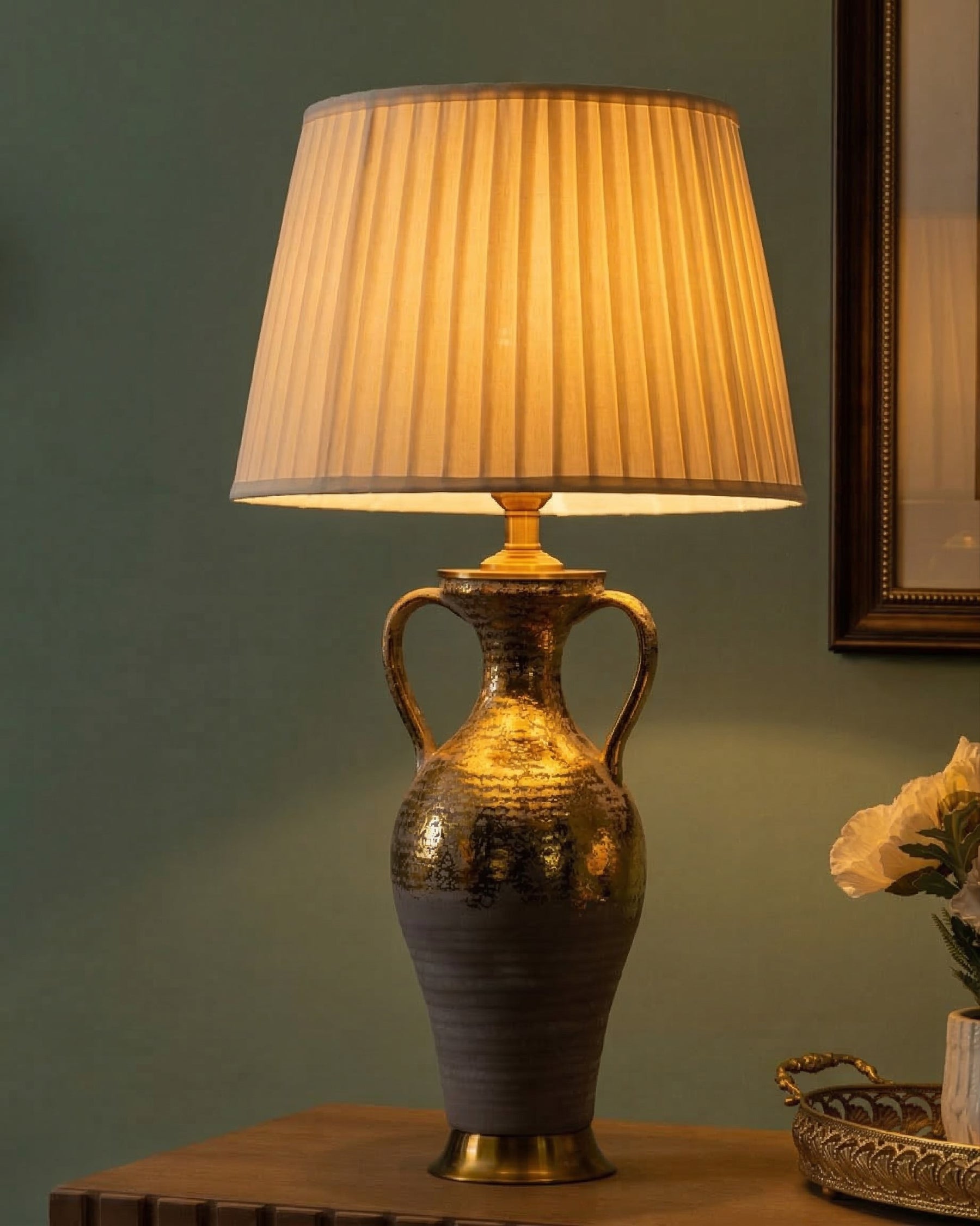 Golden Aura Ceramic Table Lamp 