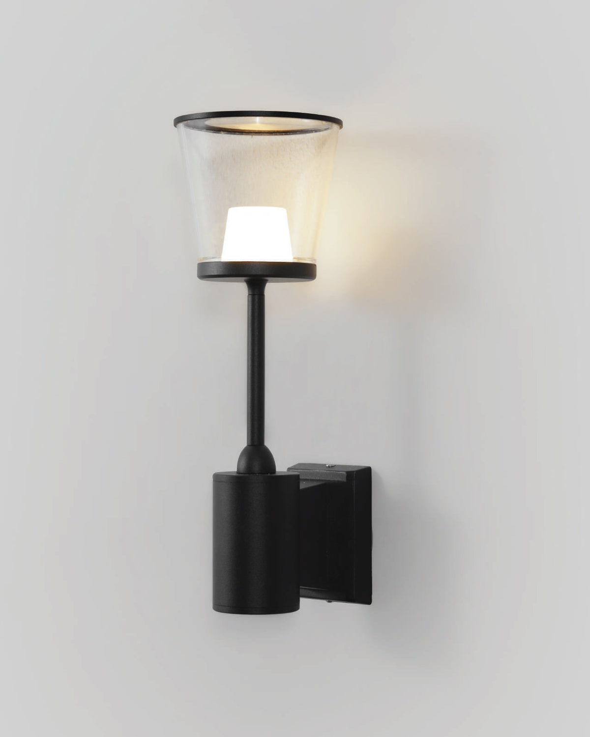 Eclipse Lumiere LED Wall Light