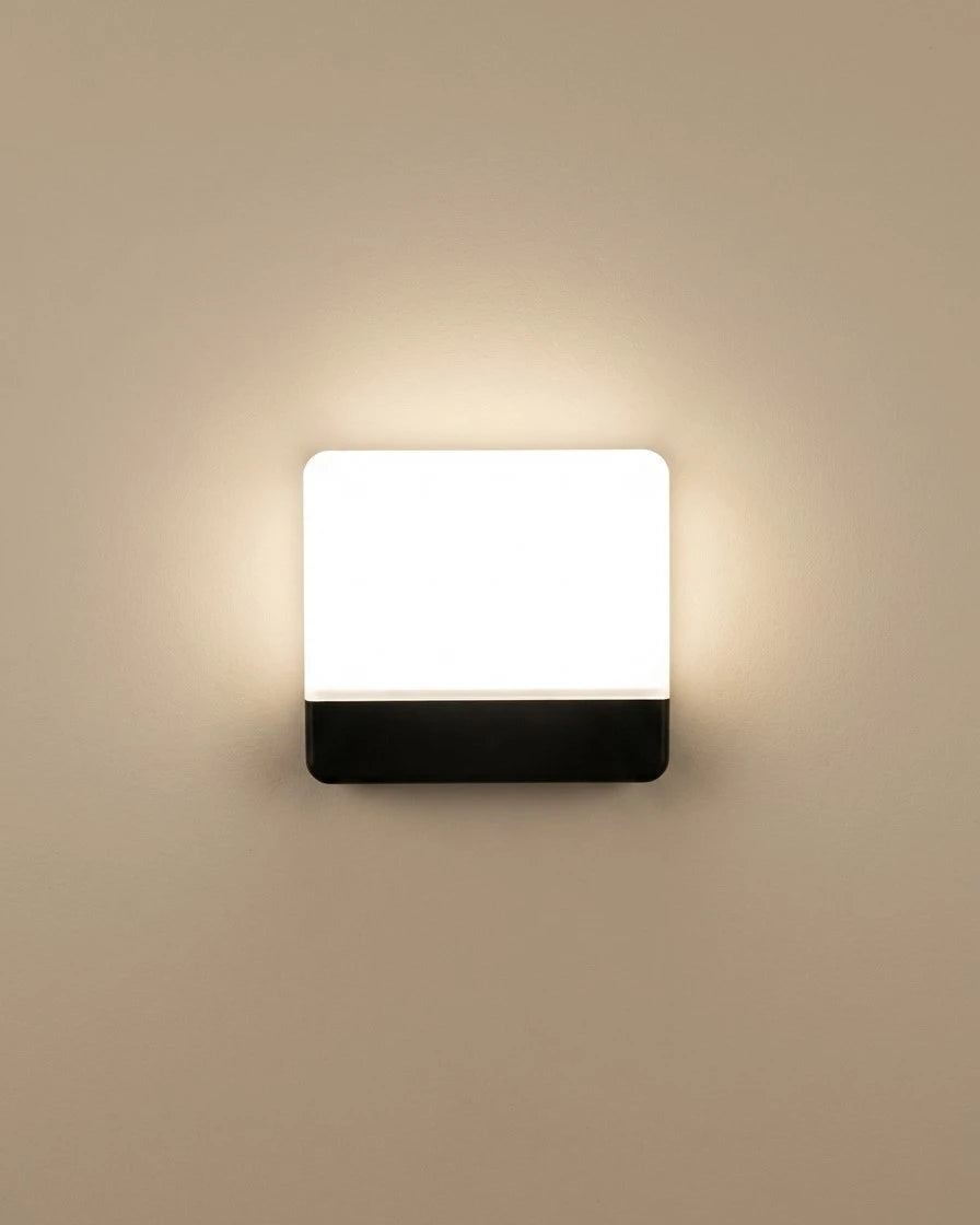 Novara Glow Outdoor Wall Light