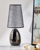 Simple Nordic Table Lamp - Black 