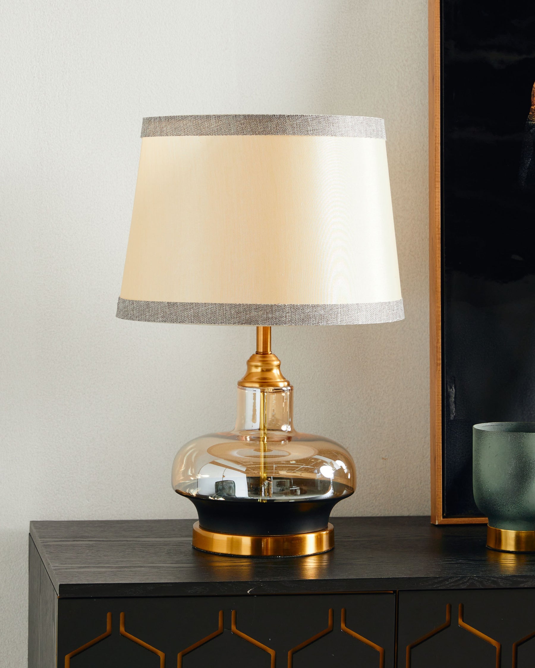 Luxe Arterior Glass Table Lamp 