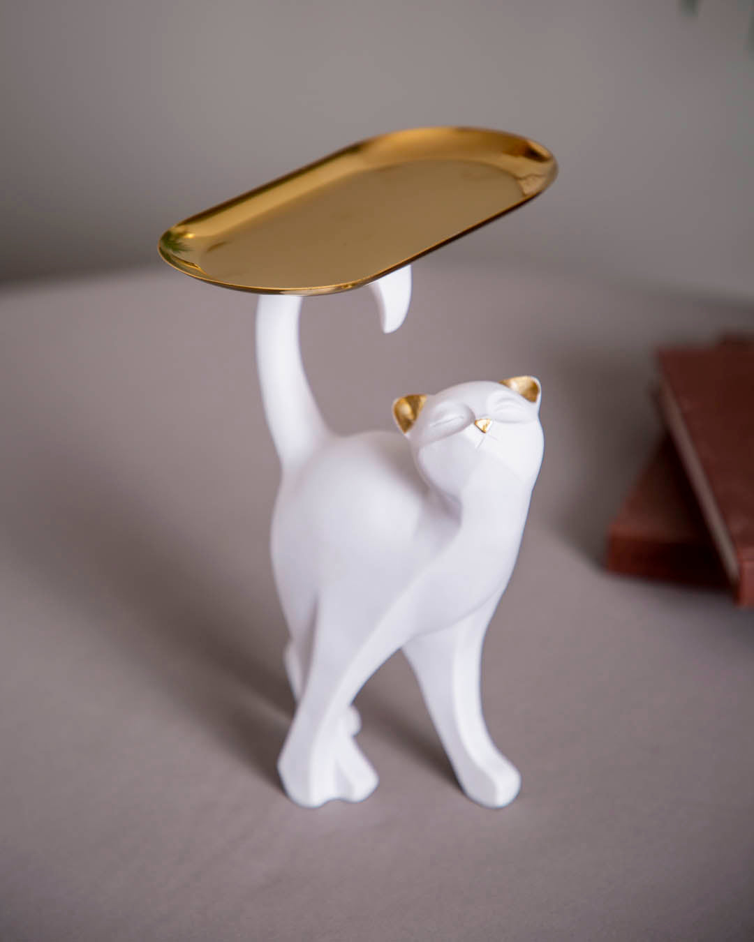 The Tray-Tailed Cat Sculpture - II