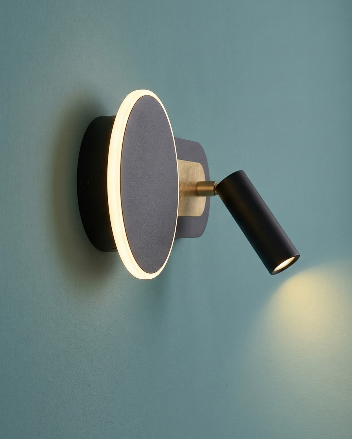 Nexora Eclipse Sport Wall Light 
