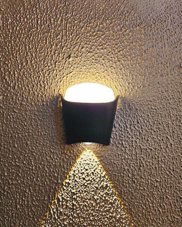 Shadow Cast Outdoor Wall Light