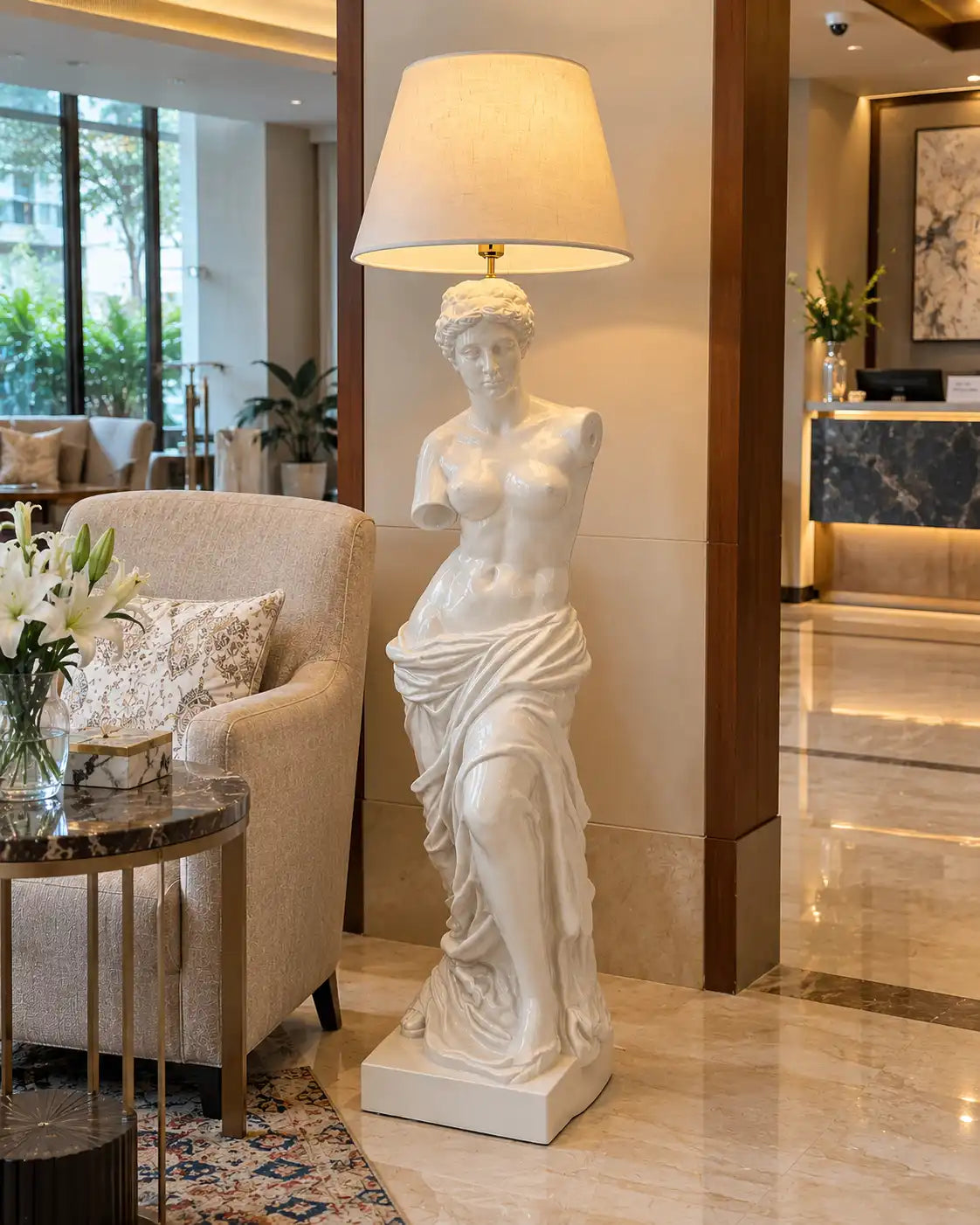 Venus Sculptural Goddess Floor Lamp - White