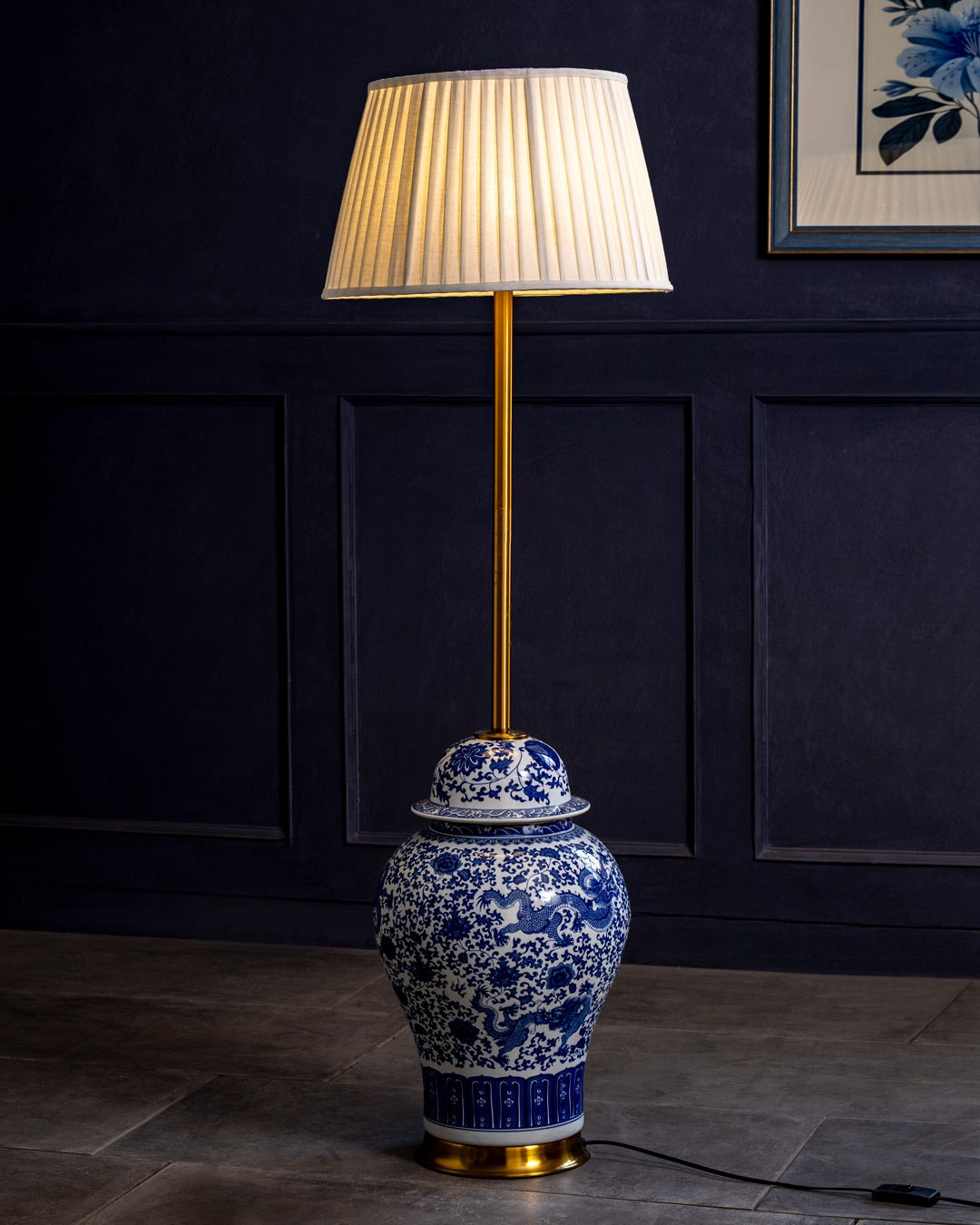 Imperial Dragon Motif Floor Lamp 