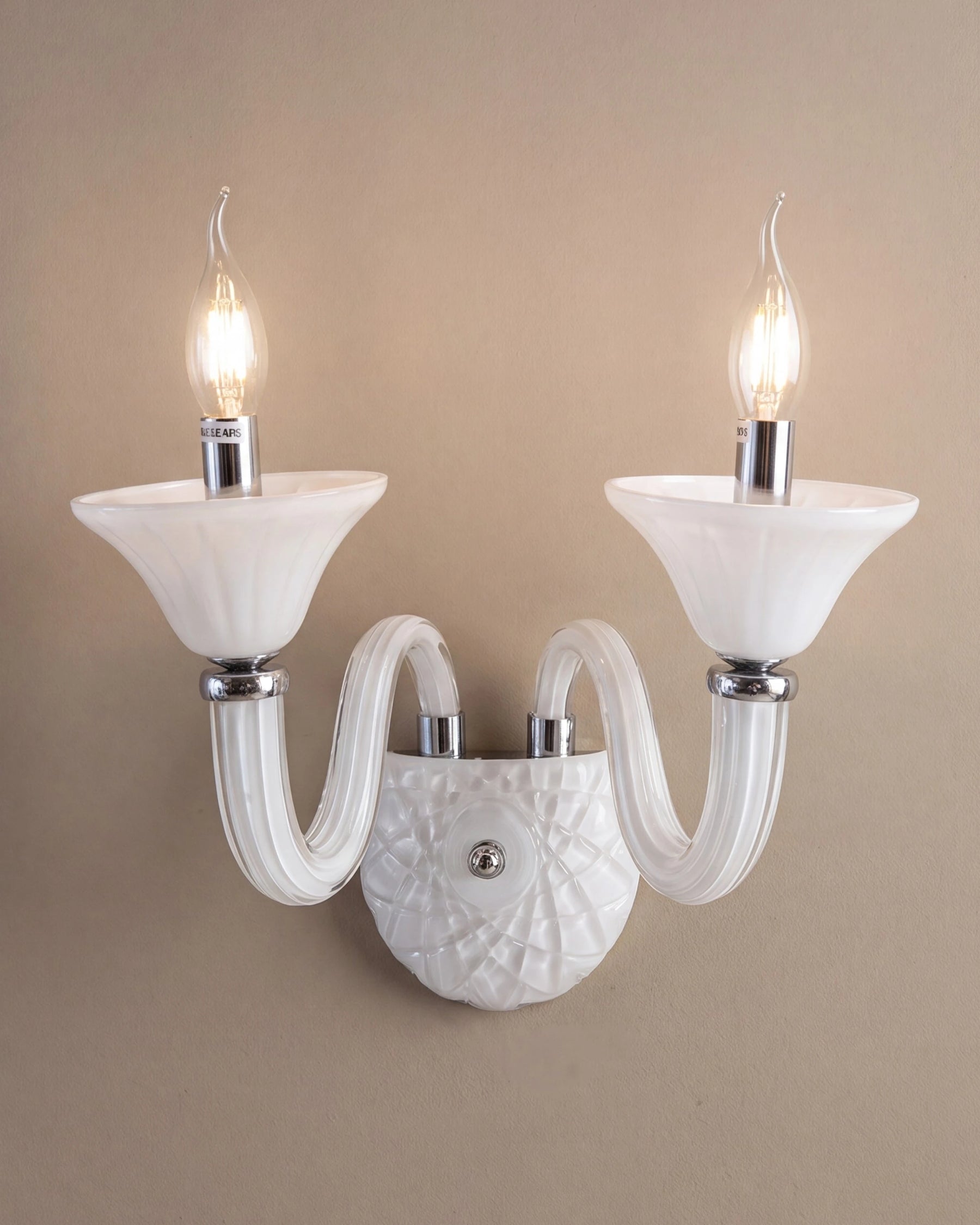 Ivory Bloom Classic Wall Light 