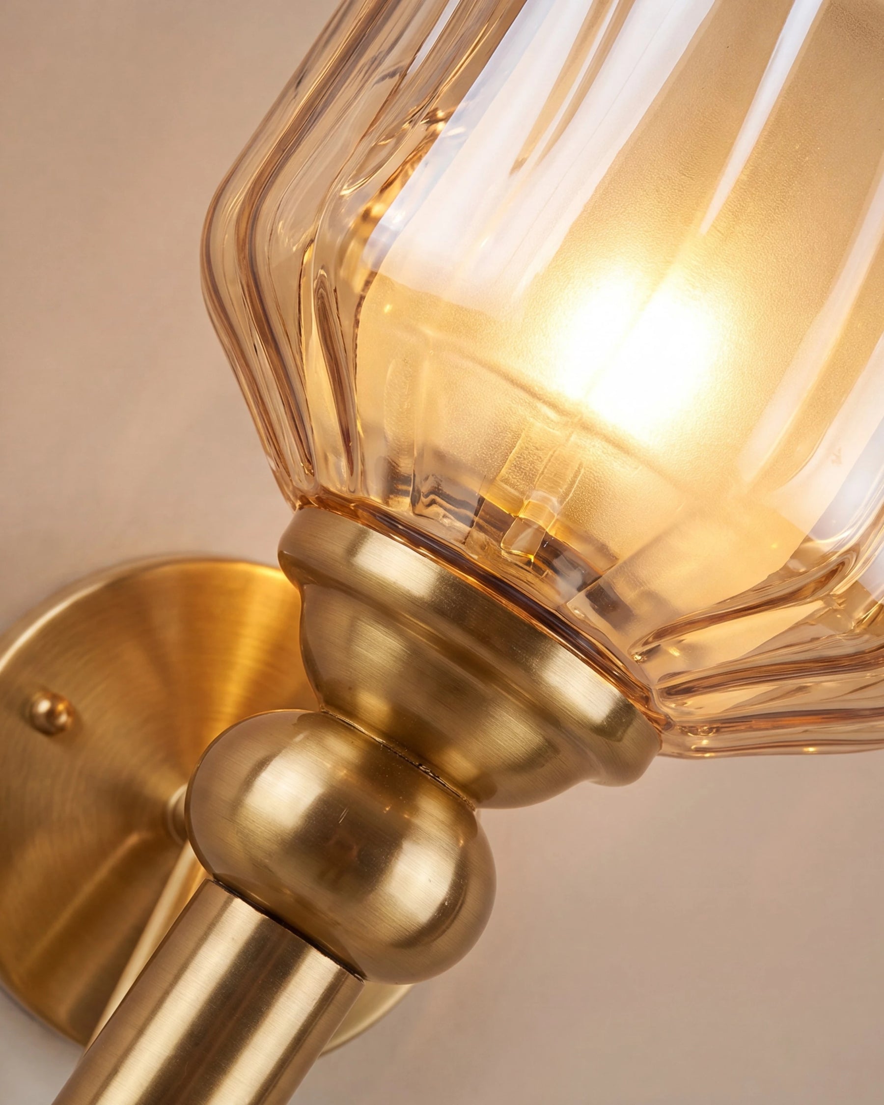 Amber Ribbed Wall Light 