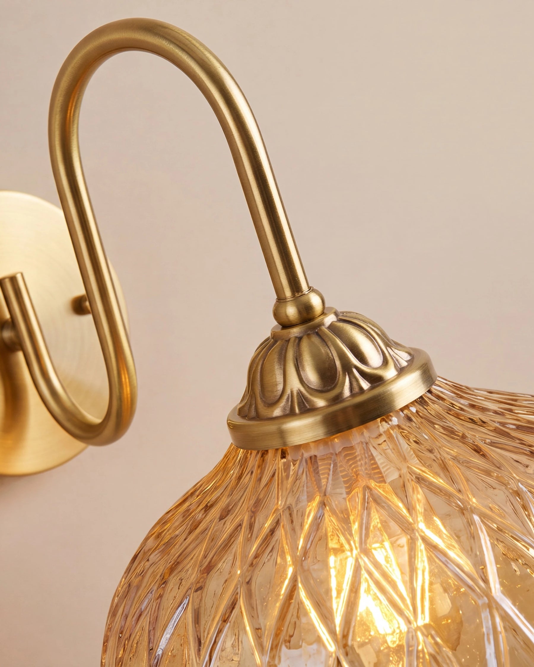 Scalloped Bloom Wall Light 
