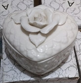 Elegant White Rose Heart Trinket Box 