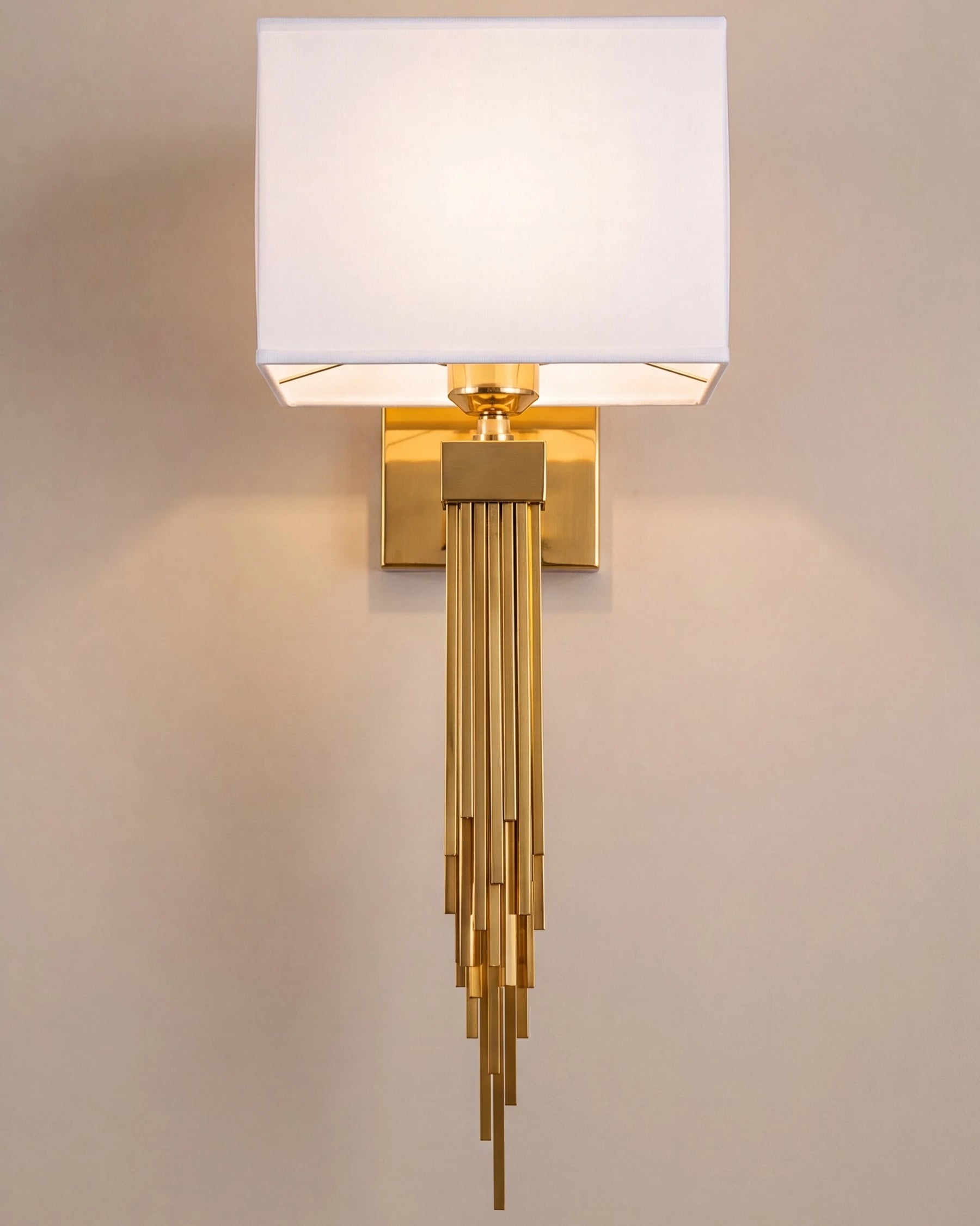 Cascade Luxe Wall Light 