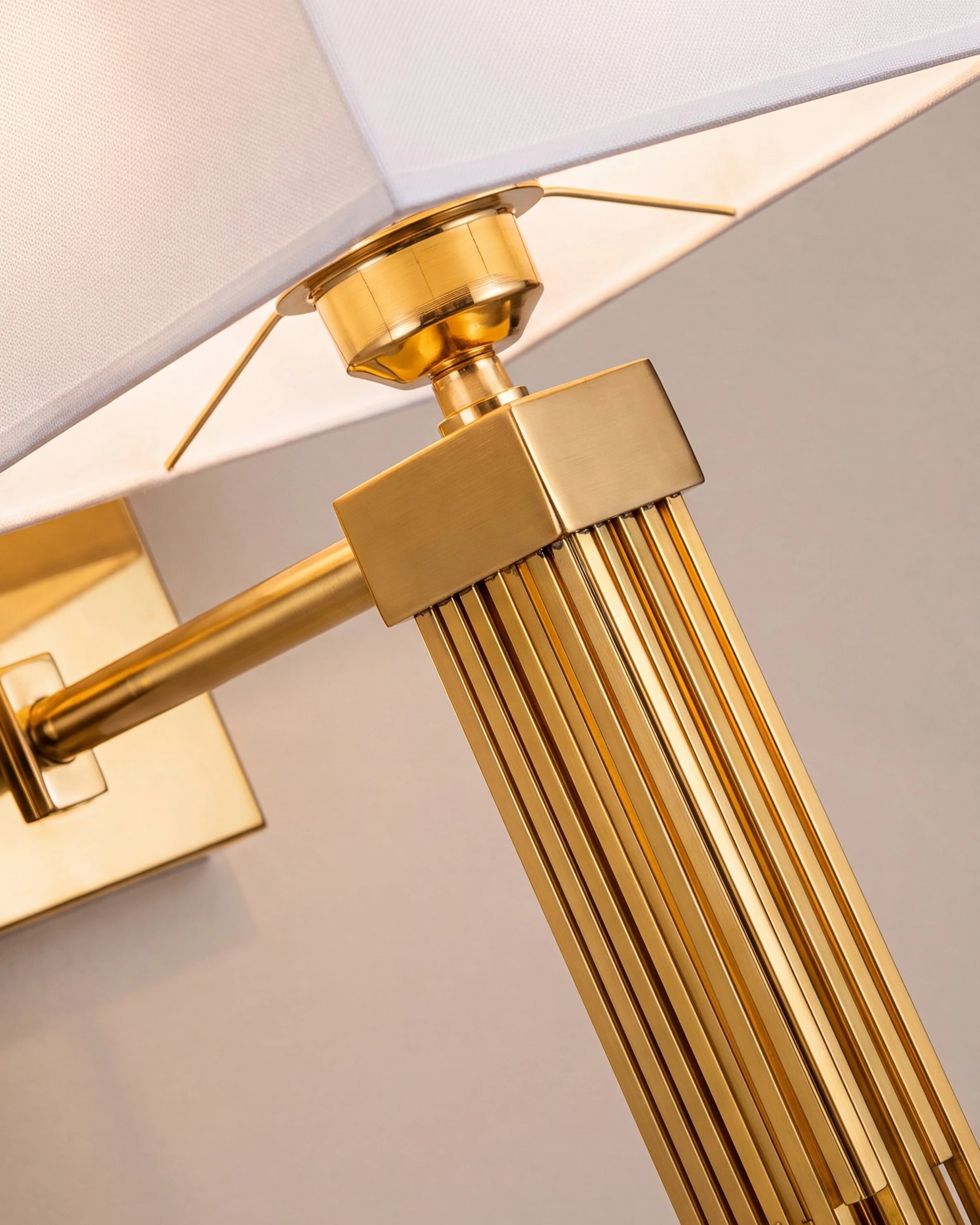 Cascade Luxe Wall Light