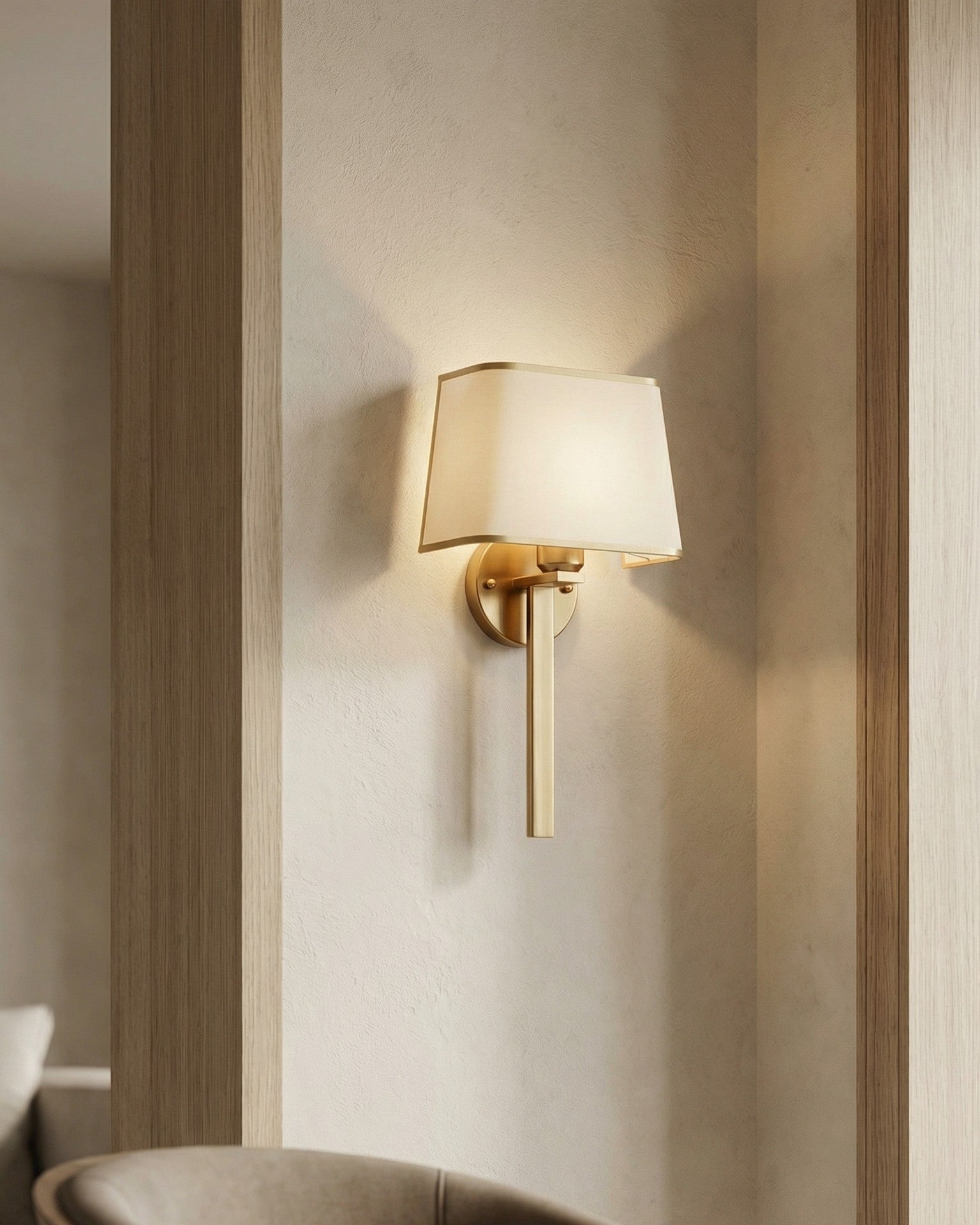 Velmora Shadecrest Wall Light - Gold 
