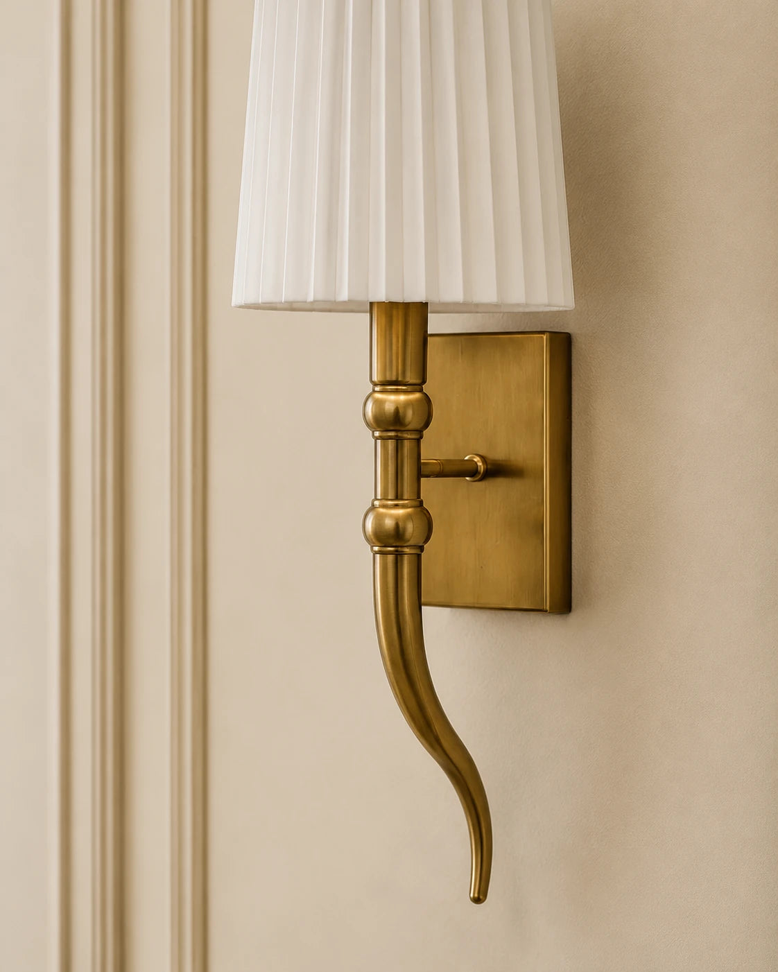 Valencia Pleated Horn Wall Light 