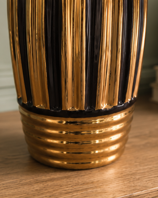 Golden Eclipse Vase 