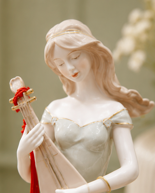 Pipa Victorian Lady - Fine Porcelain Figurine
