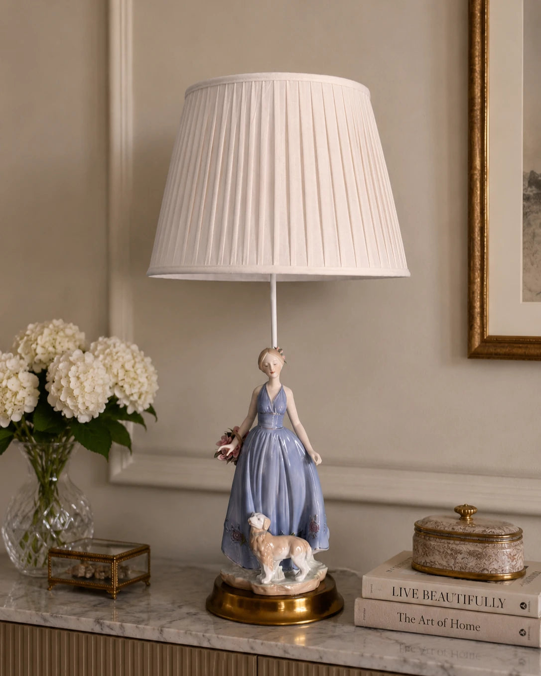 Echoes of Elegance Lady Figurine Lamp 