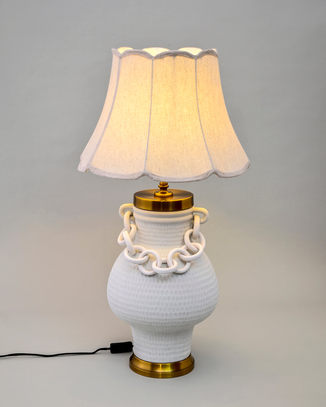 Ivory Link Elegance Table Lamp