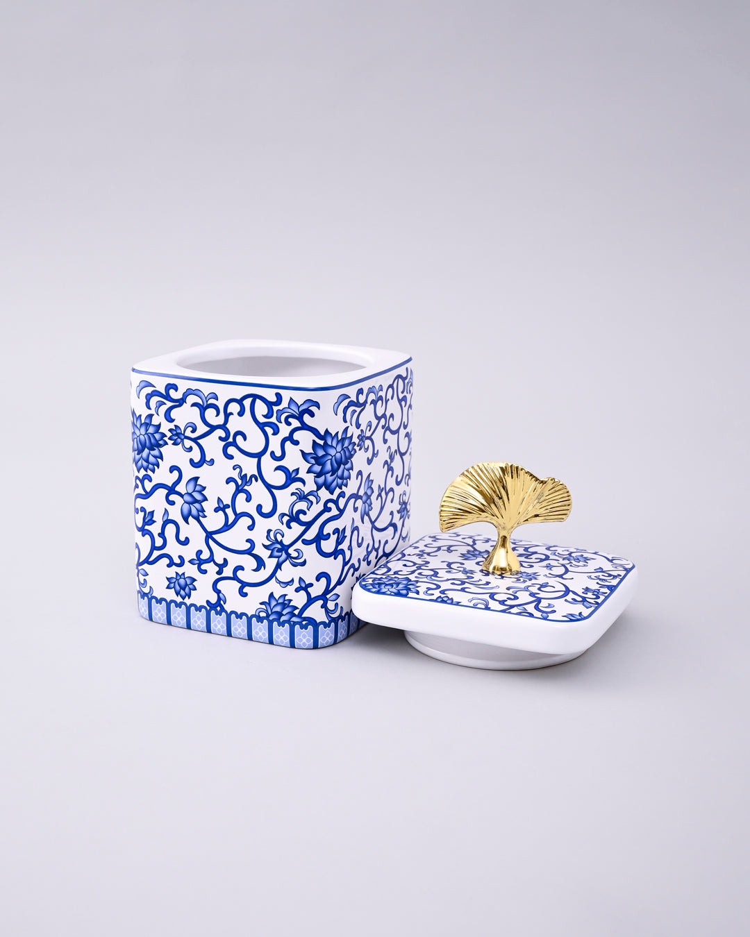 Blue & White Storage Jar With Ginkgo Lid - Set Of 3 