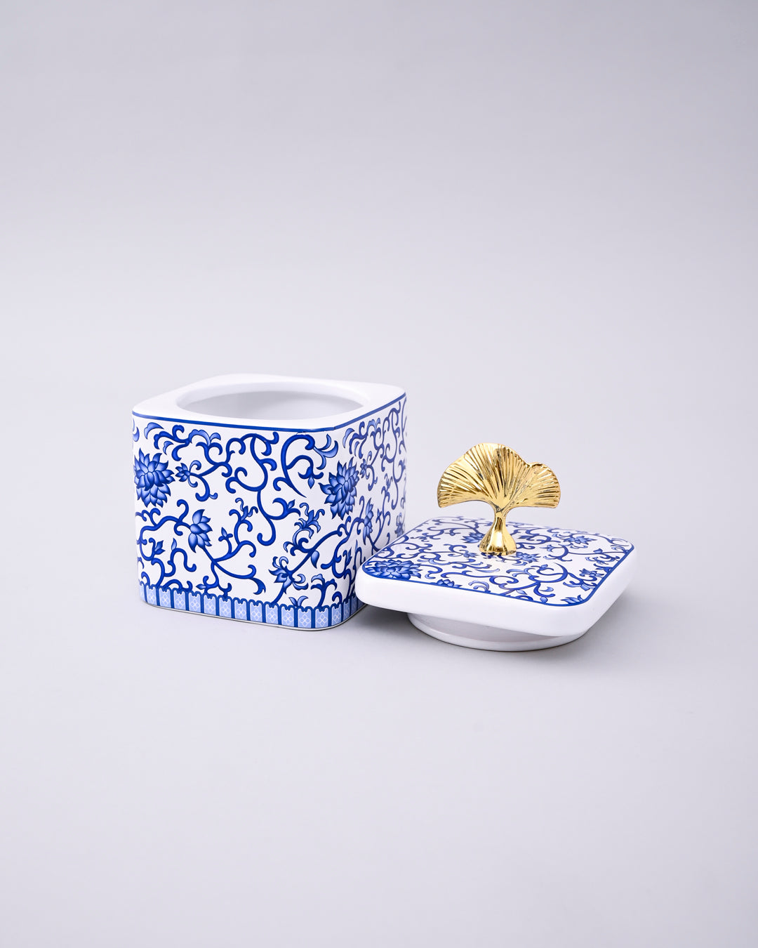 Blue & White Storage Jar With Ginkgo Lid - Set Of 3 