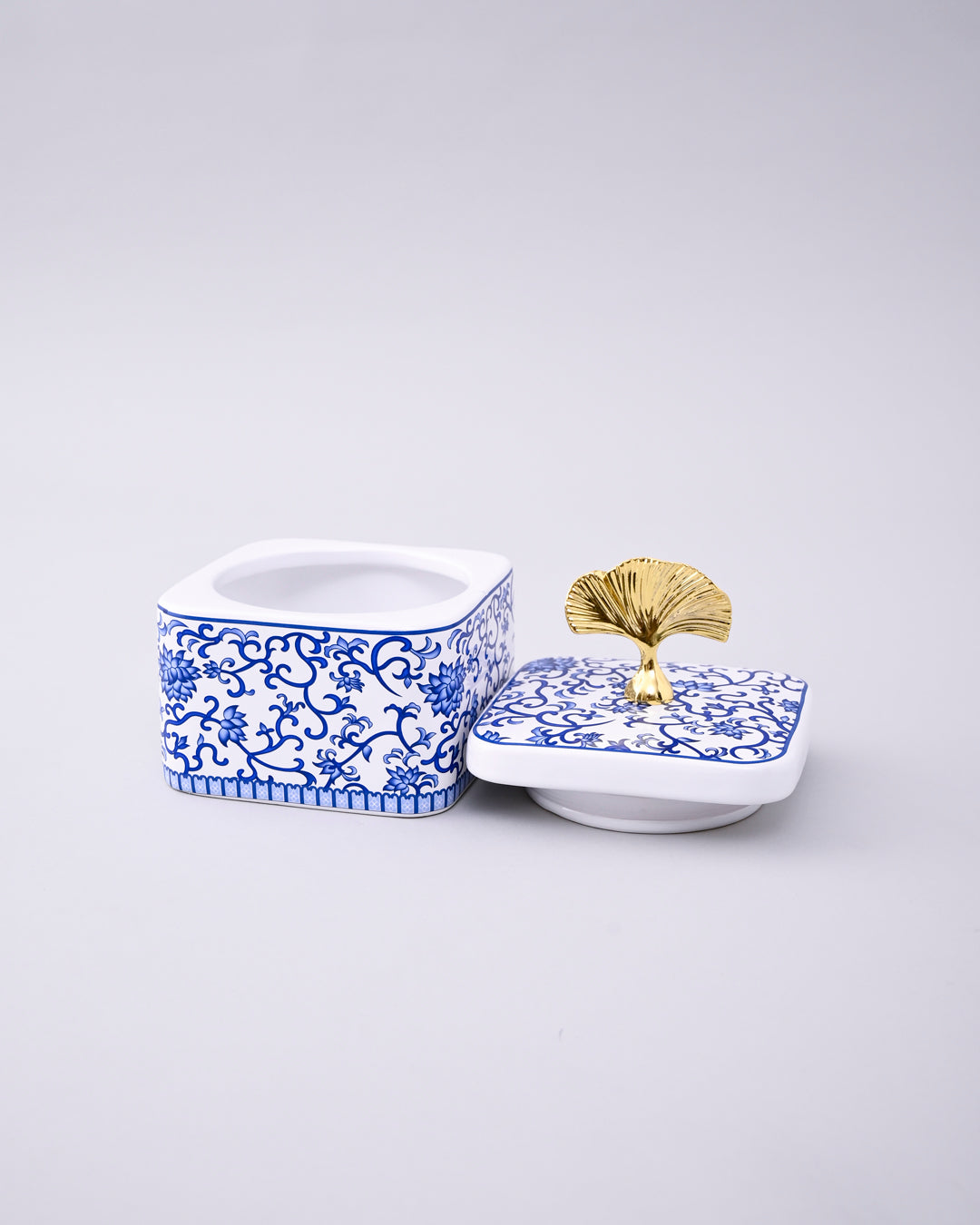 Blue & White Storage Jar With Ginkgo Lid - Set Of 3 