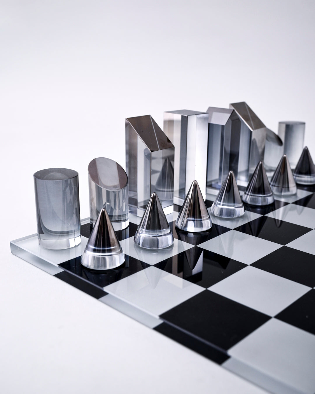 Modern Crystal Geometry Chess Set 