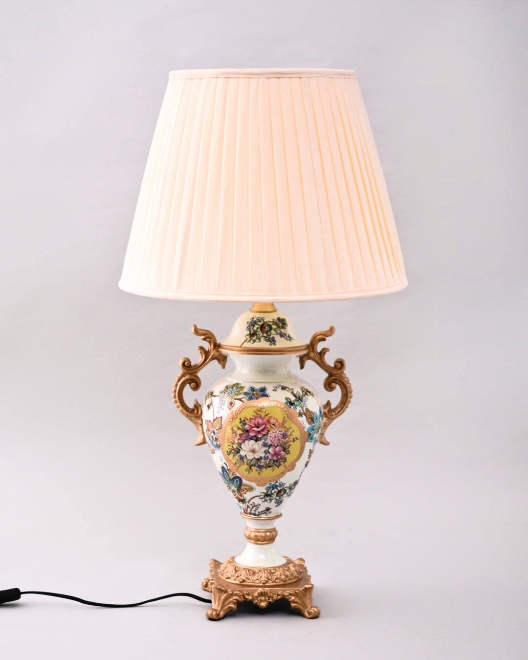 Regal Bloom Classic Table Lamp 