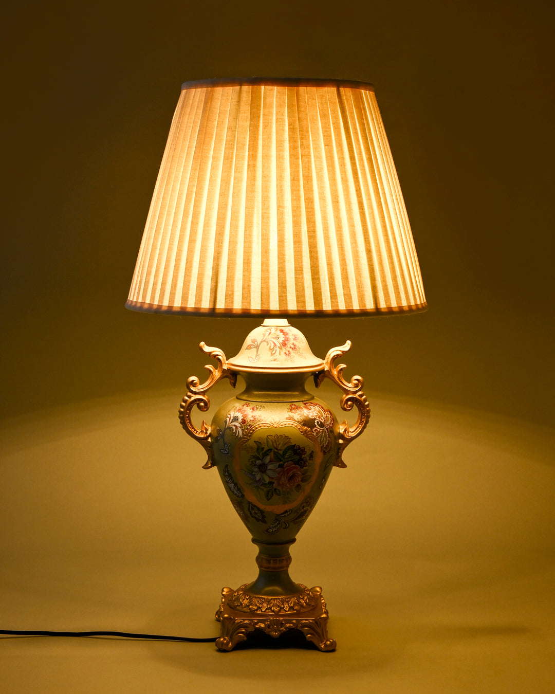 Imperial Flora Table Lamp 