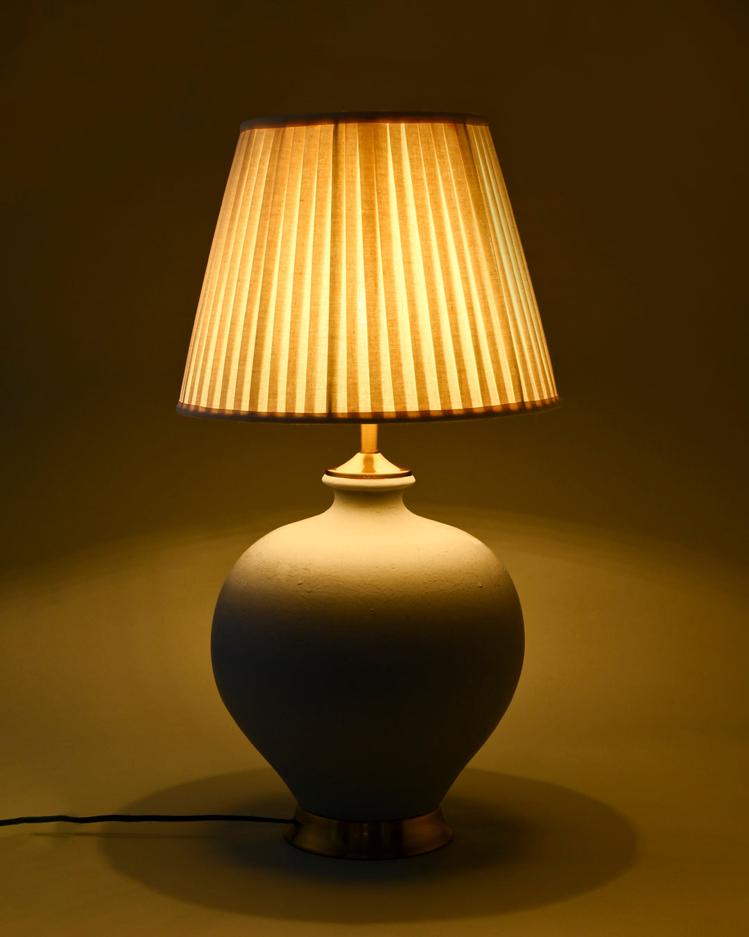 Luna Ivory Table Lamp 